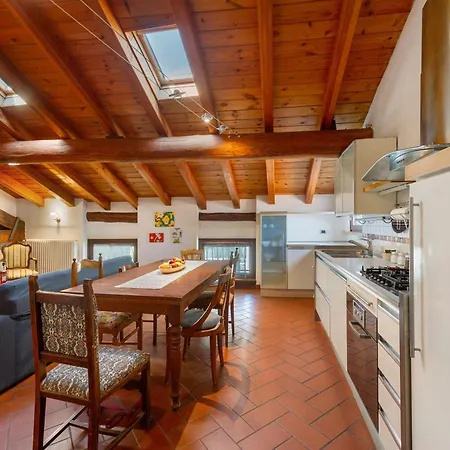 La Mansarda Del Viaggiatore