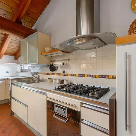 Apartamento La Mansarda Del Viaggiatore Pont-Saint-Martin